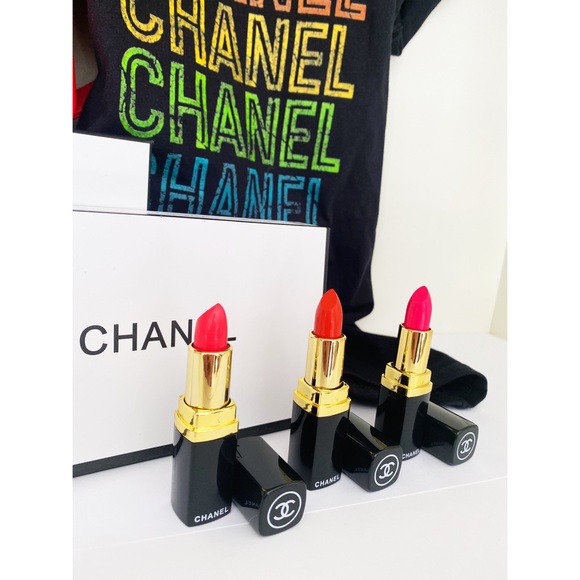 CHANEL Lipstick - Picture 3 of 3
